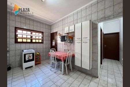 4_photo/94ce1d07d3.d83ba18c48a1246b-ATLAS-22663ba6-29ef-4404-82fe-e046a4d0d4aa.jpg de casa à venda com 2 quartos, 77m² em Canto do Forte, Praia Grande