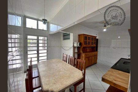 4_photo/94ce1d0809.e9e7bffe1f964319-ATLAS-268f48e7-19f1-4070-95a7-a2b2fd0e9db0.jpg de casa à venda com 4 quartos, 90m² em Canto do Forte, Praia Grande