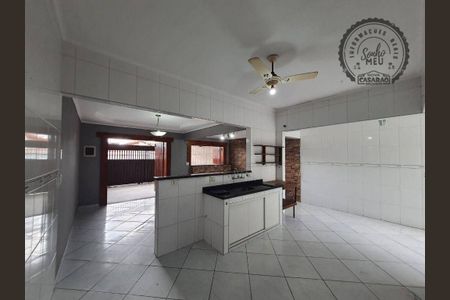 7_photo/94ce1d0809.e9e7bffe1f964319-ATLAS-e526d541-127f-49d5-b978-1df6a8537779.jpg de casa à venda com 4 quartos, 90m² em Canto do Forte, Praia Grande