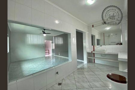 12_photo/94ce1d0809.e9e7bffe1f964319-ATLAS-e8d0b378-a993-4b48-90f8-16a008d7879f.jpg de casa à venda com 4 quartos, 90m² em Canto do Forte, Praia Grande