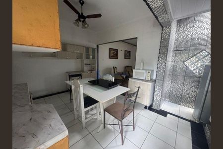 6_photo/94ce1d082b.adbb37f92a381176-ATLAS-87d385f8-4e10-4419-8e35-f41b140e4056.jpg de casa à venda com 3 quartos, 174m² em Canto do Forte, Praia Grande