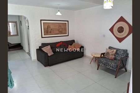 6_photo/94ce1d0847.0aa27c9c25da381e-ATLAS-958629b6-5d51-4543-9a79-a0feb9c83c33.jpg de casa à venda com 4 quartos, 200m² em Canto do Forte, Praia Grande