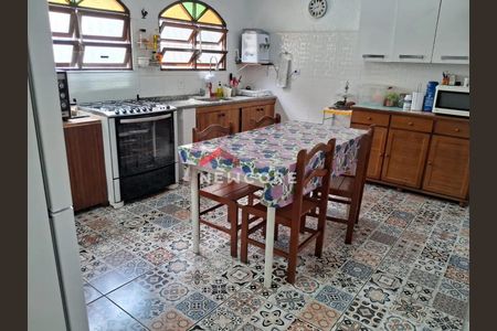 25_photo/94ce1d0847.0aa27c9c25da381e-ATLAS-f1cd89b6-e8fd-4f58-aaa1-d0c0936052e3.jpg de casa à venda com 4 quartos, 200m² em Canto do Forte, Praia Grande