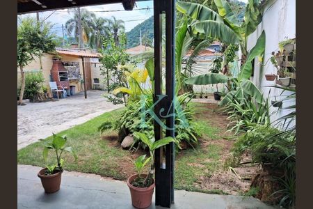 6_photo/94ce1d0847.6c5c93e045adfc60-ATLAS-51071912-087c-4abf-896d-aa7ece7fadb8.jpg de casa à venda com 5 quartos, 200m² em Canto do Forte, Praia Grande