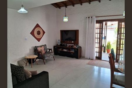 5_photo/94ce1d0847.6c5c93e045adfc60-ATLAS-9e98d967-6799-485d-bd9e-a8b2e5553523.jpg de casa à venda com 5 quartos, 200m² em Canto do Forte, Praia Grande