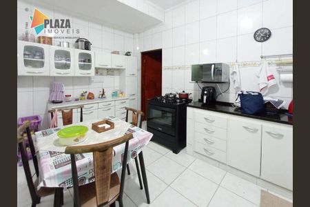 6_photo/94ce1d0853.8c50d63e4d766ae8-ATLAS-abfe2d5c-b478-4cc3-9005-43252c87de96.jpg de casa à venda com 4 quartos, 188m² em Canto do Forte, Praia Grande