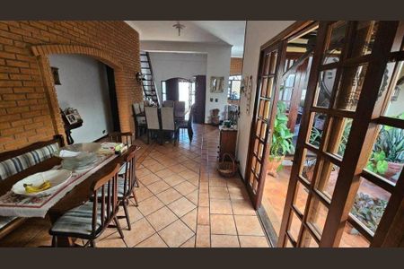 5_photo/94ce1d0857.7a84f7ff2c106b4f-ATLAS-40ef4e07-9faa-4796-ba4f-76675782dc35.jpg de casa à venda com 3 quartos, 165m² em Canto do Forte, Praia Grande