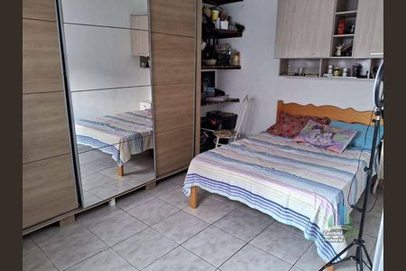 3_photo/94ce1d085b.5dc92922f5f40c7d-ATLAS-caa853c3-7848-4e72-b567-37fbba575248.jpg de casa à venda com 4 quartos, 200m² em Canto do Forte, Praia Grande