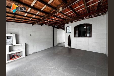 5_photo/94ce1d087b.4cb36fa8bd7c581d-ATLAS-b5f38d0b-fc54-4eab-8ded-86f044bc1c42.jpg de casa à venda com 1 quarto, 41m² em Canto do Forte, Praia Grande