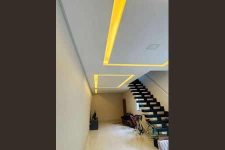 4_photo/94ce1d087d.ec621b4ce42321f0-ATLAS-5777a5f9-10d8-4f2f-80b9-9d5cd4bd07a4.jpg de casa à venda com 3 quartos, 189m² em Canto do Forte, Praia Grande