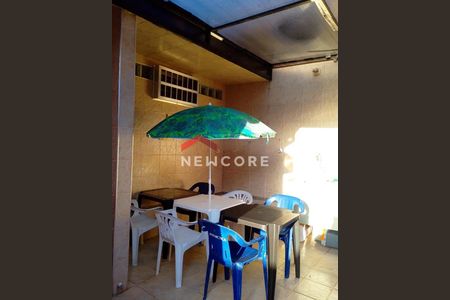 3_photo/94ce1d088f.5d39709a9105c5d4-ATLAS-1674ba6e-f125-45bb-9252-df05ab928fa9.jpg de casa à venda com 2 quartos, 100m² em Canto do Forte, Praia Grande