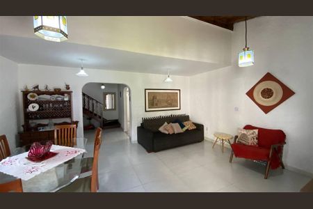 11_photo/94ce1d0893.3949eb60e8e65e7a-ATLAS-8859e51a-ebef-4512-96a3-cab491473ef4.jpg de casa à venda com 5 quartos, 200m² em Canto do Forte, Praia Grande