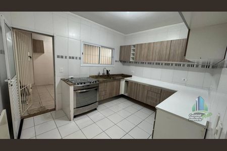 10_photo/94ce1d08f3.2a31a181cf98d50c-ATLAS-352c1aa2-c48d-4a27-82d2-a7fe70621dd3.jpg de casa à venda com 2 quartos, 107m² em Canto do Forte, Praia Grande