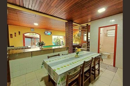 5_photo/94ce1d09c3.5564e16b2c01dcfa-ATLAS-229748d9-efd7-458a-93af-894795ab20bd.jpg de casa à venda com 5 quartos, 300m² em Canto do Forte, Praia Grande