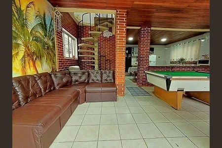 10_photo/94ce1d09c3.5564e16b2c01dcfa-ATLAS-4c263c8f-da46-4682-9da9-e9769f3ce67c.jpg de casa à venda com 5 quartos, 300m² em Canto do Forte, Praia Grande