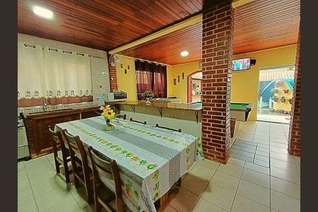 17_photo/94ce1d09c3.5564e16b2c01dcfa-ATLAS-e2de5844-20f0-4652-b007-f1d28d6420ec.jpg de casa à venda com 5 quartos, 300m² em Canto do Forte, Praia Grande