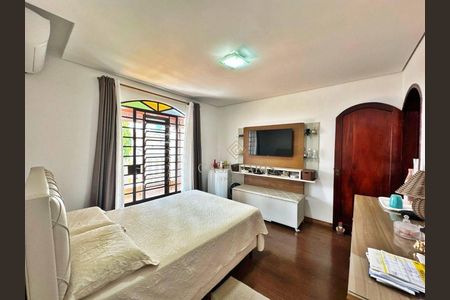 42_photo/94ce1d09cf.5f442c436abea341-ATLAS-a8641dcd-6745-42b2-9b59-b5a53a6df828.jpg de casa à venda com 3 quartos, 266m² em Canto do Forte, Praia Grande