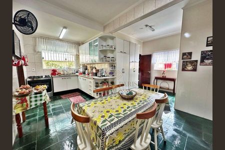 5_photo/94ce1d09cf.5f442c436abea341-ATLAS-cb93c94d-d6d5-4f7f-bd8f-ba036a0bbf85.jpg de casa à venda com 3 quartos, 266m² em Canto do Forte, Praia Grande