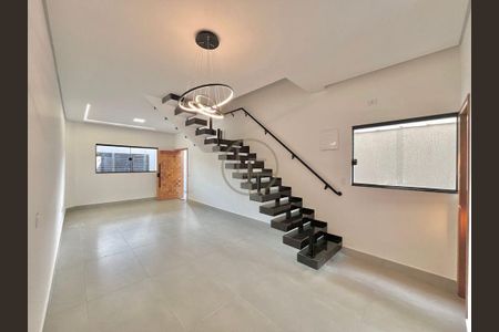 5_photo/94ce1d09d3.edf2212802869f81-ATLAS-e106d5b4-4d24-4c13-98d8-7dbdccd26ddd.jpg de casa à venda com 3 quartos, 130m² em Canto do Forte, Praia Grande