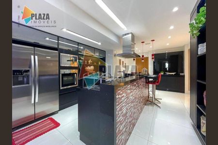 16_photo/94ce1d0a6f.c1a1d0f936cd99aa-ATLAS-7eddae82-61b1-41a2-a169-bbd465617c0f.jpg de apartamento à venda com 3 quartos, 249m² em Canto do Forte, Praia Grande