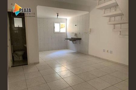 3_photo/94ce1d0bc3.ba97ac63d5ac1cb4-ATLAS-b51c55bb-df9b-4813-9e9f-e6b8ab0156f4.jpg de casa à venda com 2 quartos, 73m² em Canto do Forte, Praia Grande