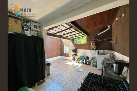 17_photo/94ce1d0c19.55cb5819fbd09464-ATLAS-67e5bc1d-3257-4ded-964e-ff26dfdaa44c.jpg de casa à venda com 3 quartos, 117m² em Canto do Forte, Praia Grande