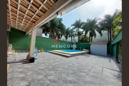 19_photo/94ce1d0f29.1ec89c7cbdfc8b9a-ATLAS-e62d5d45-dfe8-4a22-b84f-03260f5fc27f.jpg de casa à venda com 4 quartos, 200m² em Canto do Forte, Praia Grande