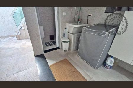 4_photo/94ce1da0a9.8ca146e4695ff152-ATLAS-aba89b97-cbd2-4668-b9eb-02a9ab49a4a7.jpg de casa à venda com 3 quartos, 190m² em Canto do Forte, Praia Grande