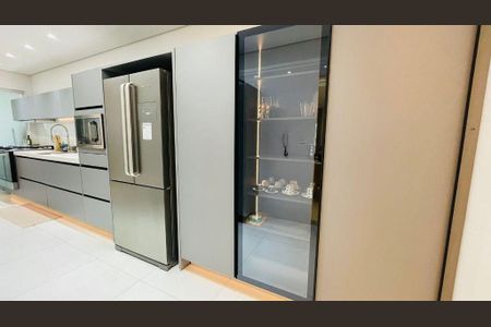 29_photo/94ce1da5eb.4c7526dad53987ce-ATLAS-e8b9fc9f-d594-48bf-a30c-359f71f121b3.jpg de apartamento à venda com 3 quartos, 135m² em Canto do Forte, Praia Grande