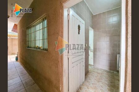 7_photo/94ce1da615.9e8f1c97e4a047f1-ATLAS-2d6e2b3e-9596-4c90-a5e4-407885f480d4.jpg de casa à venda com 3 quartos, 229m² em Canto do Forte, Praia Grande