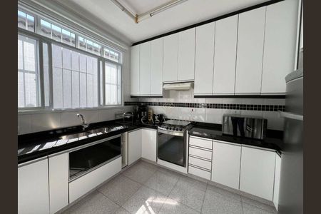 5_photo/94ce1da653.f593c65414f33db3-ATLAS-2237b687-dca5-46d4-b573-03d203a14429.jpg de casa à venda com 3 quartos, 220m² em Canto do Forte, Praia Grande