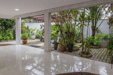 5_photo/94ce1da667.7980aed8fa71c73b-ATLAS-d07c9be1-366a-4144-b56e-8fb7b640f810.jpg de casa à venda com 6 quartos, 600m² em Canto do Forte, Praia Grande