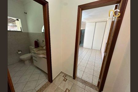 32_photo/94ce1da6a5.5f46401526140e64-ATLAS-768ce96e-ebe0-4861-ac46-79b59a4e15fd.jpg de casa à venda com 3 quartos, 244m² em Canto do Forte, Praia Grande