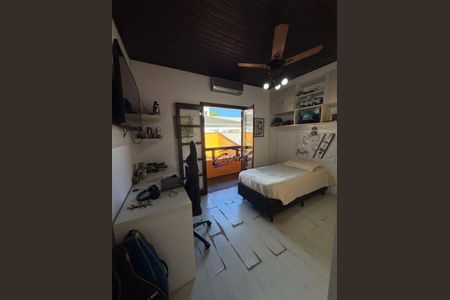29_photo/94ce1da6d7.07fb07773285f6be-ATLAS-3138b54c-1110-44e6-a548-bd49427fa65f.jpg de casa à venda com 4 quartos, 300m² em Canto do Forte, Praia Grande
