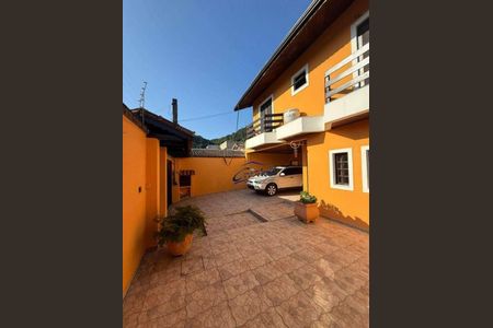6_photo/94ce1da6d7.07fb07773285f6be-ATLAS-565be2cb-c60d-40f8-966d-71b80e8b628e.jpg de casa à venda com 4 quartos, 300m² em Canto do Forte, Praia Grande