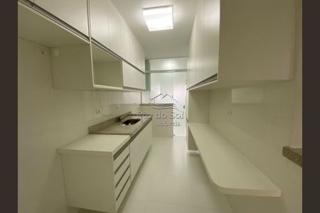 19_photo/94ce1da729.a7fca74b7ac5d9cd-ATLAS-df661d6d-e4c4-49cc-9251-92933c594c75.jpg de apartamento à venda com 3 quartos, 110m² em Canto do Forte, Praia Grande