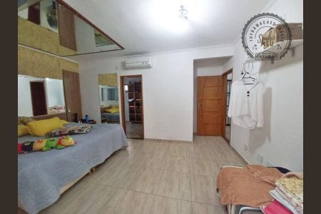 6_photo/94ce1da751.470e3b4ecc8ee2ef-ATLAS-5a76a157-5ce7-482f-8092-cedc5d8874e3.jpg de casa à venda com 4 quartos, 200m² em Canto do Forte, Praia Grande