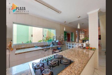 3_photo/94ce1da80d.6802020fc9165f5a-ATLAS-40ffdd48-12c4-4cee-a66e-27fa40b9fa07.jpg de casa à venda com 3 quartos, 197m² em Canto do Forte, Praia Grande