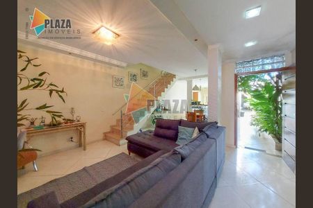 4_photo/94ce1da80d.6802020fc9165f5a-ATLAS-b4ff7d43-0502-4d38-822f-103bcec516a2.jpg de casa à venda com 3 quartos, 197m² em Canto do Forte, Praia Grande