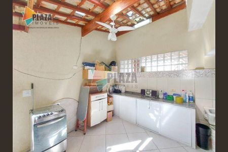 30_photo/94ce1da80d.6802020fc9165f5a-ATLAS-e8d962eb-c7e4-4644-8bf5-26293994b233.jpg de casa à venda com 3 quartos, 197m² em Canto do Forte, Praia Grande