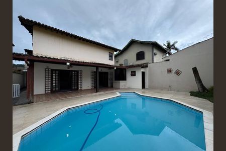 13_photo/94ce1da84b.18b8a14695e0a03b-ATLAS-fe3eb3ff-6c10-4be2-9cda-d32200db9ced.jpg de casa à venda com 4 quartos, 297m² em Canto do Forte, Praia Grande