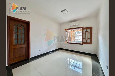 39_photo/94ce1da897.3b6bc584e225c04e-ATLAS-adc0fa64-574c-4b90-aaba-d903ed2ea5f3.jpg de casa à venda com 3 quartos, 149m² em Canto do Forte, Praia Grande