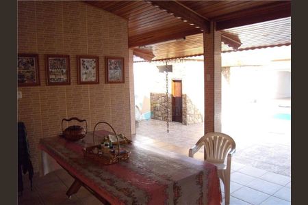 41_photo/94ce1da8e7.c90f043f73090339-ATLAS-6ba671ef-3e17-409f-ac2b-10df81c2fccf.jpg de casa à venda com 5 quartos, 449m² em Canto do Forte, Praia Grande