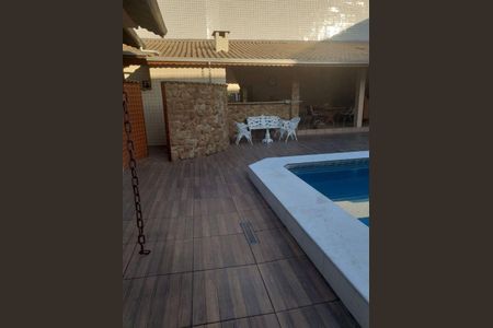 45_photo/94ce1da8ed.8c14be5707b129f9-ATLAS-b4a27fda-5378-4877-a487-9f917e19040e.jpg de casa à venda com 5 quartos, 600m² em Canto do Forte, Praia Grande