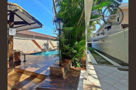 8_photo/94ce1da951.b38ac4619dd2e4c9-ATLAS-bc3b94b1-44a2-43d1-9c0b-45ff0c2b51d3.jpg de casa à venda com 3 quartos, 180m² em Canto do Forte, Praia Grande