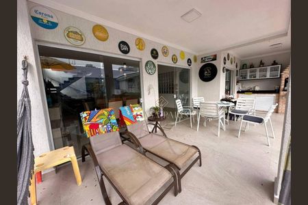 6_photo/94ce1da98d.4447a3bccb09b46a-ATLAS-4a8f0cbb-ce8a-482f-b67e-15e0c3ebe16e.jpg de casa à venda com 4 quartos, 324m² em Canto do Forte, Praia Grande