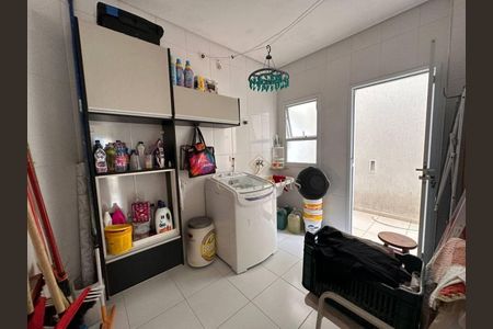 6_photo/94ce1da98d.4447a3bccb09b46a-ATLAS-e416efb4-4482-491c-9c52-0d653532a9c6.jpg de casa à venda com 4 quartos, 324m² em Canto do Forte, Praia Grande