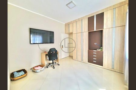 5_photo/94ce1da999.b62bf0a88a2b8643-ATLAS-2a033483-d3c2-4ebd-8400-b4b4f6e75fbf.jpg de casa à venda com 3 quartos, 230m² em Canto do Forte, Praia Grande