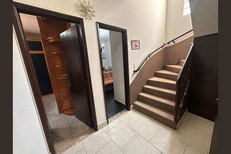 14_photo/94ce1da9b3.e467a4455404b950-ATLAS-c5cd806c-e14c-4b43-8d64-1e6e63bee8a6.jpg de casa à venda com 4 quartos, 396m² em Canto do Forte, Praia Grande