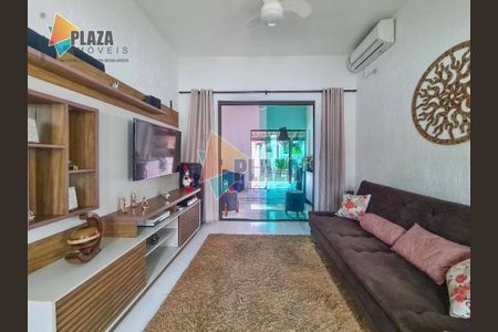 17_photo/94ce1daa2b.59e2a8b39dc3b007-ATLAS-23b8732a-6217-4e6a-9e22-15581c4fe40b.jpg de casa à venda com 3 quartos, 277m² em Canto do Forte, Praia Grande